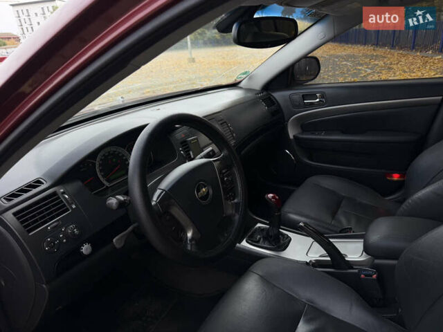Красный Шевроле Эпика, объемом двигателя 2 л и пробегом 236 тыс. км за 4350 $, фото 22 на Automoto.ua