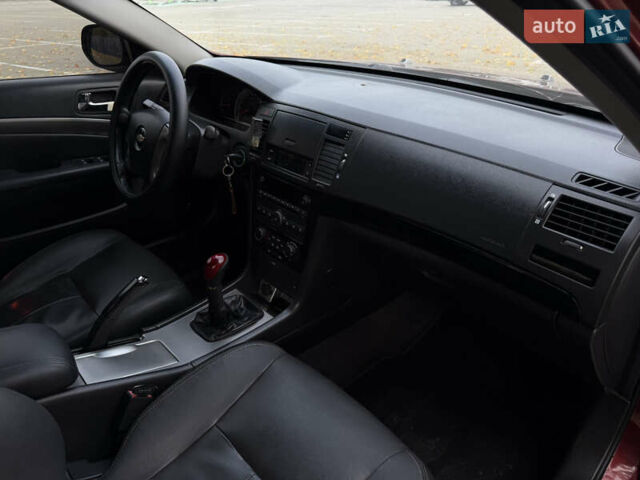 Красный Шевроле Эпика, объемом двигателя 2 л и пробегом 236 тыс. км за 4350 $, фото 33 на Automoto.ua