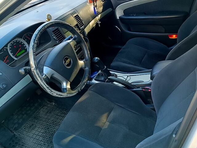 Шевроле Эпика 2007 в Черкассах на Automoto.ua Шевроле Эпика, объемом двигателя 2 л и пробегом 209 тыс. км за 5000 $, фото 4 на Automoto.ua