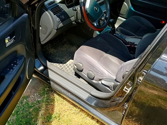 Шевроле Эпика, объемом двигателя 2 л и пробегом 210 тыс. км за 4999 $, фото 2 на Automoto.ua