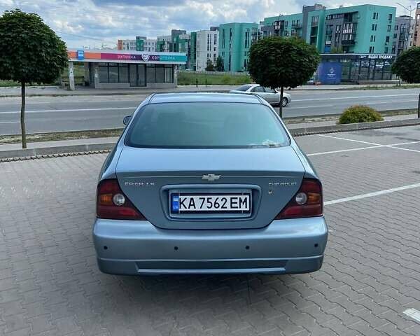 Сірий Шевроле Епіка, об'ємом двигуна 2 л та пробігом 182 тис. км за 3800 $, фото 11 на Automoto.ua