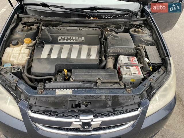 Сірий Шевроле Епіка, об'ємом двигуна 1.99 л та пробігом 250 тис. км за 4200 $, фото 11 на Automoto.ua