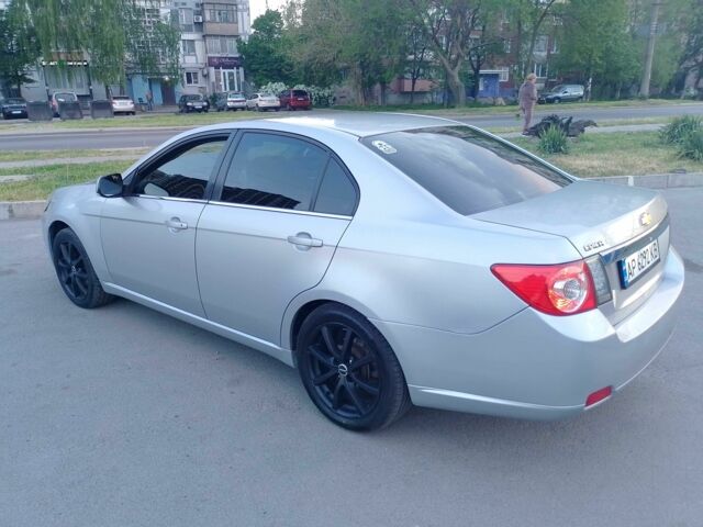 Серый Шевроле Эпика, объемом двигателя 2 л и пробегом 200 тыс. км за 4500 $, фото 5 на Automoto.ua