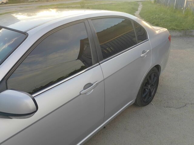 Серый Шевроле Эпика, объемом двигателя 2 л и пробегом 200 тыс. км за 4500 $, фото 3 на Automoto.ua