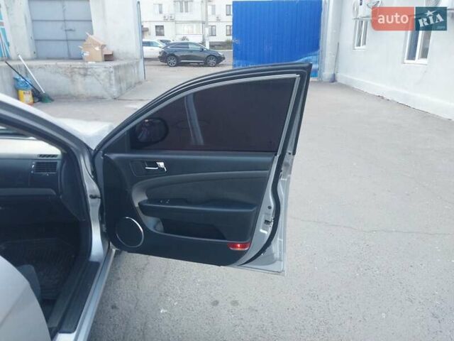 Серый Шевроле Эпика, объемом двигателя 1.99 л и пробегом 238 тыс. км за 4500 $, фото 14 на Automoto.ua