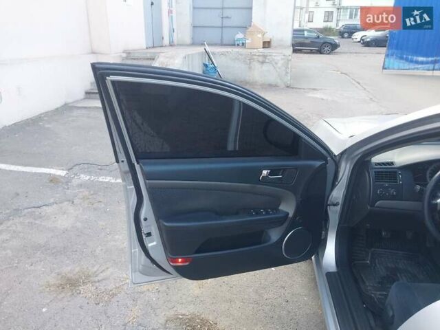Серый Шевроле Эпика, объемом двигателя 1.99 л и пробегом 238 тыс. км за 4500 $, фото 11 на Automoto.ua