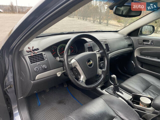 Сірий Шевроле Епіка, об'ємом двигуна 1.99 л та пробігом 250 тис. км за 4200 $, фото 10 на Automoto.ua