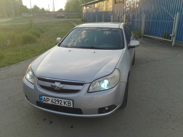 Серый Шевроле Эпика, объемом двигателя 2 л и пробегом 200 тыс. км за 4500 $, фото 2 на Automoto.ua