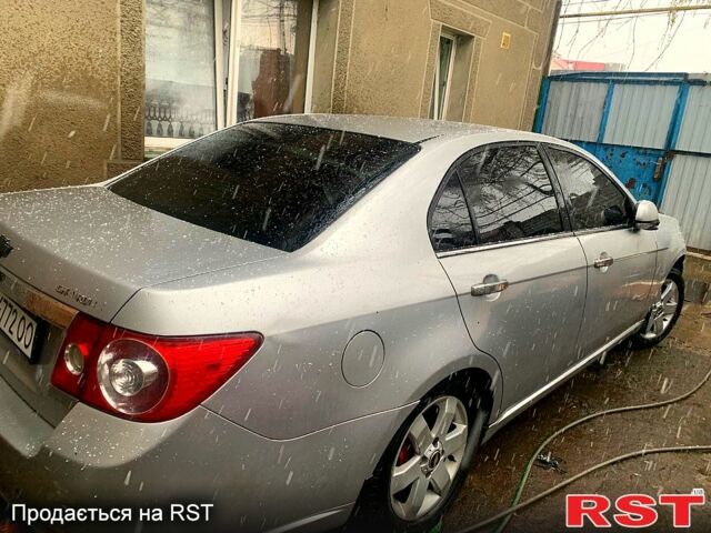 Серый Шевроле Эпика, объемом двигателя 2.5 л и пробегом 328 тыс. км за 2700 $, фото 3 на Automoto.ua