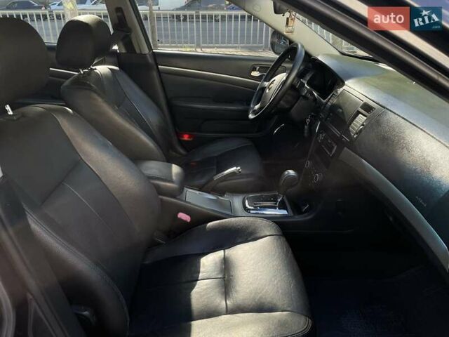 Сірий Шевроле Епіка, об'ємом двигуна 2.5 л та пробігом 174 тис. км за 5200 $, фото 17 на Automoto.ua