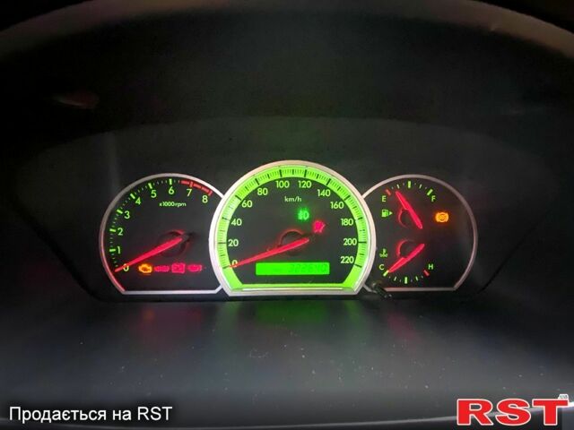 Серый Шевроле Эпика, объемом двигателя 2 л и пробегом 322 тыс. км за 3550 $, фото 5 на Automoto.ua