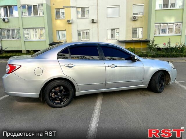 Серый Шевроле Эпика, объемом двигателя 2.5 л и пробегом 270 тыс. км за 2999 $, фото 1 на Automoto.ua