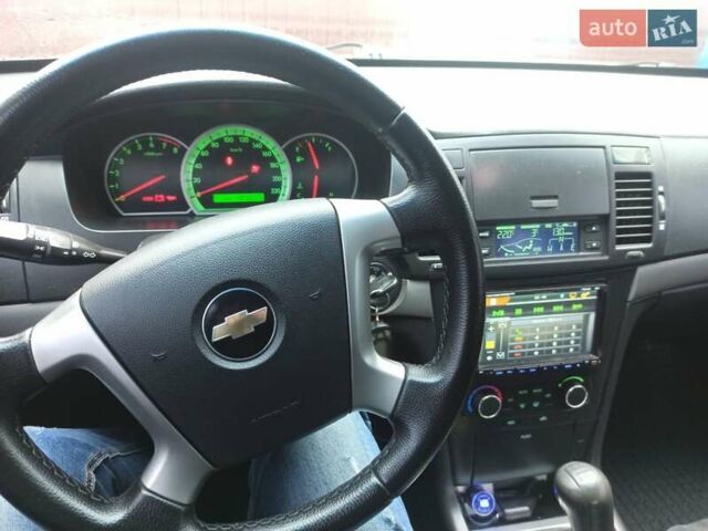 Серый Шевроле Эпика, объемом двигателя 2 л и пробегом 189 тыс. км за 5500 $, фото 10 на Automoto.ua