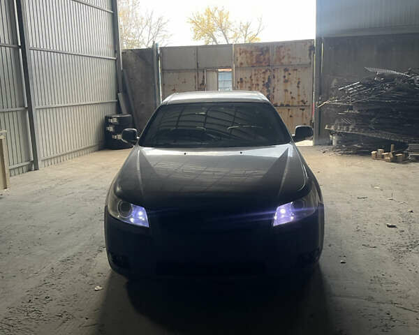 Серый Шевроле Эпика, объемом двигателя 2 л и пробегом 214 тыс. км за 4800 $, фото 3 на Automoto.ua