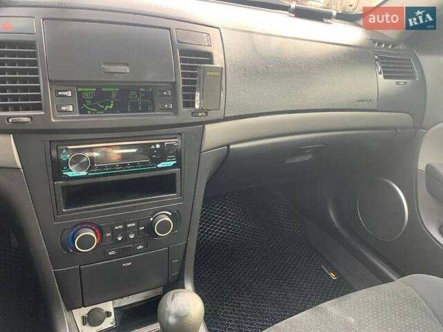 Серый Шевроле Эпика, объемом двигателя 1.99 л и пробегом 269 тыс. км за 5700 $, фото 11 на Automoto.ua