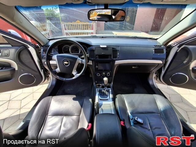 Сірий Шевроле Епіка, об'ємом двигуна 2.5 л та пробігом 315 тис. км за 4400 $, фото 2 на Automoto.ua