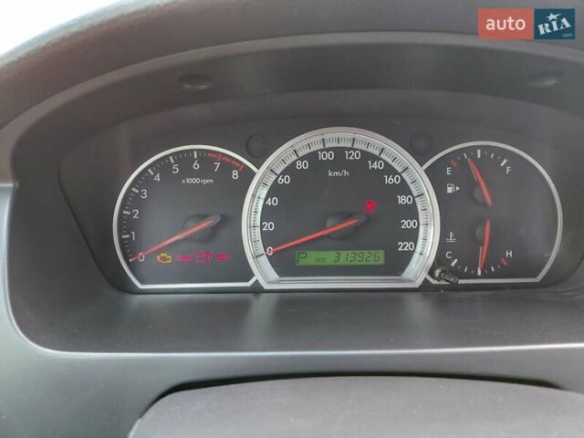 Серый Шевроле Эпика, объемом двигателя 2.49 л и пробегом 300 тыс. км за 4300 $, фото 26 на Automoto.ua