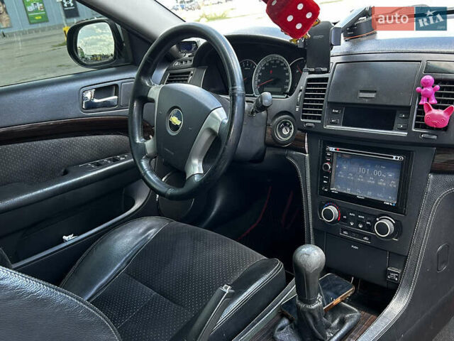 Серый Шевроле Эпика, объемом двигателя 2 л и пробегом 250 тыс. км за 5300 $, фото 6 на Automoto.ua