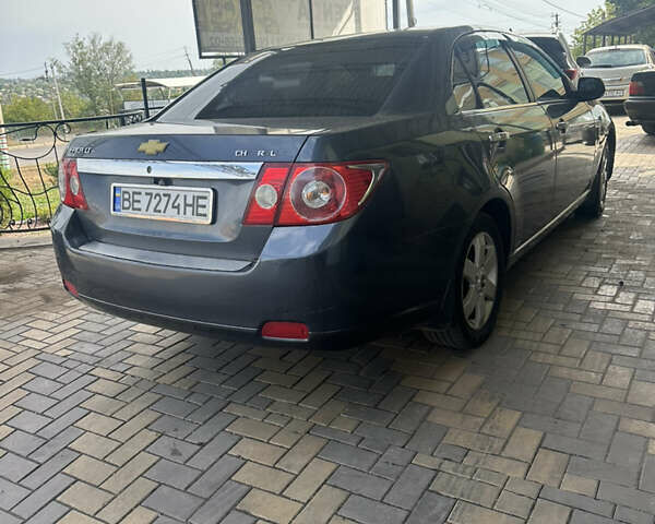 Серый Шевроле Эпика, объемом двигателя 2.49 л и пробегом 248 тыс. км за 4250 $, фото 3 на Automoto.ua