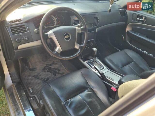 Сірий Шевроле Епіка, об'ємом двигуна 2.5 л та пробігом 244 тис. км за 5000 $, фото 4 на Automoto.ua