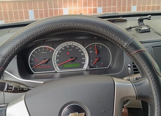 Серый Шевроле Эпика, объемом двигателя 2.5 л и пробегом 195 тыс. км за 5500 $, фото 7 на Automoto.ua