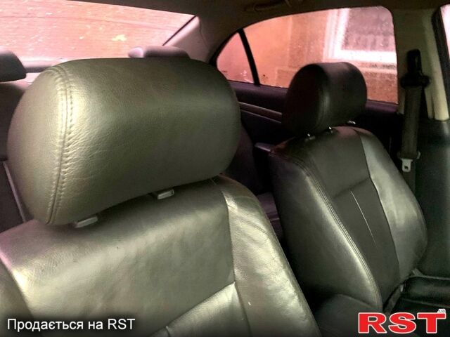 Серый Шевроле Эпика, объемом двигателя 2.5 л и пробегом 328 тыс. км за 2700 $, фото 5 на Automoto.ua