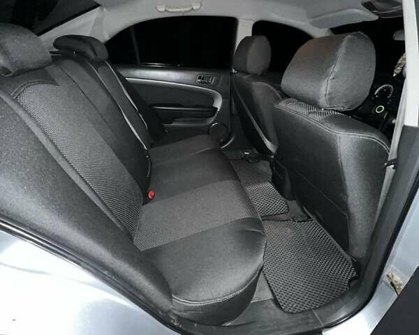 Серый Шевроле Эпика, объемом двигателя 2 л и пробегом 206 тыс. км за 4700 $, фото 3 на Automoto.ua