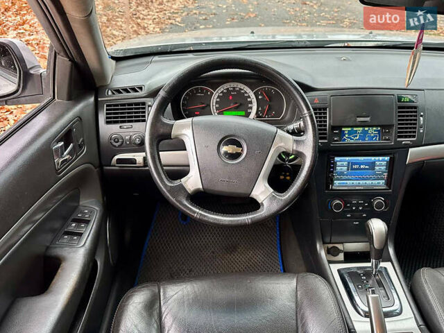 Серый Шевроле Эпика, объемом двигателя 2.49 л и пробегом 245 тыс. км за 3999 $, фото 13 на Automoto.ua