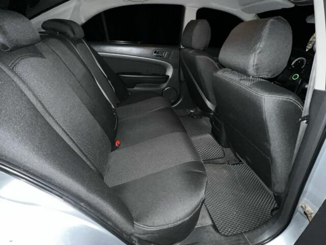 Шевроле Эпика 2007 в Кривом Роге на Automoto.ua Серый Шевроле Эпика, объемом двигателя 2 л и пробегом 206 тыс. км за 4700 $, фото 4 на Automoto.ua