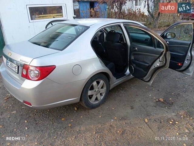 Серый Шевроле Эпика, объемом двигателя 2 л и пробегом 325 тыс. км за 3500 $, фото 3 на Automoto.ua