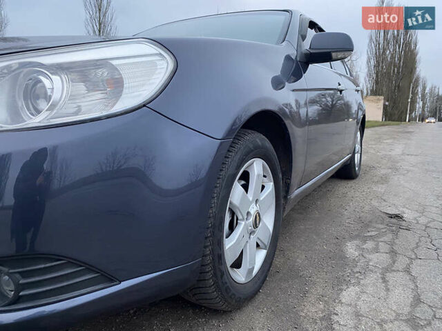 Сірий Шевроле Епіка, об'ємом двигуна 1.99 л та пробігом 207 тис. км за 4800 $, фото 12 на Automoto.ua