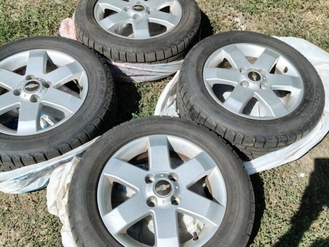 Сірий Шевроле Епіка, об'ємом двигуна 2.5 л та пробігом 140 тис. км за 5900 $, фото 7 на Automoto.ua