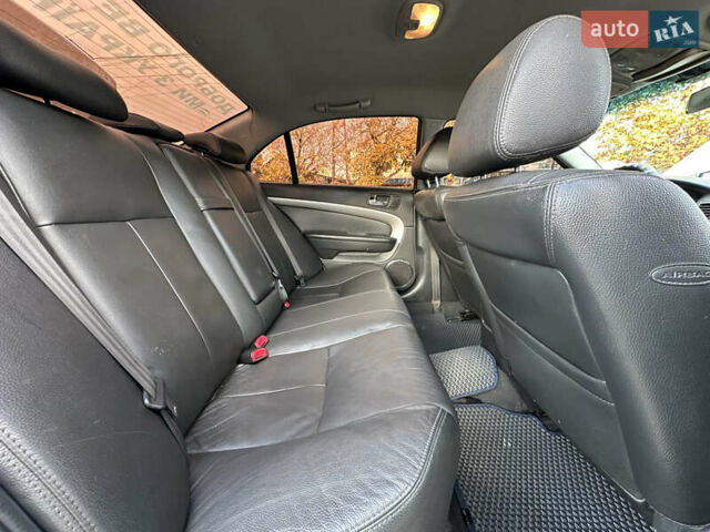 Серый Шевроле Эпика, объемом двигателя 2 л и пробегом 300 тыс. км за 3799 $, фото 11 на Automoto.ua