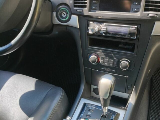 Сірий Шевроле Епіка, об'ємом двигуна 2.5 л та пробігом 140 тис. км за 5900 $, фото 5 на Automoto.ua