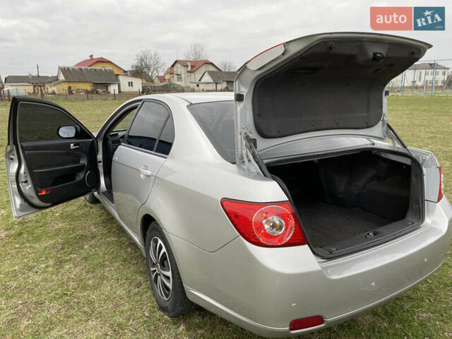 Серый Шевроле Эпика, объемом двигателя 2 л и пробегом 250 тыс. км за 5600 $, фото 33 на Automoto.ua