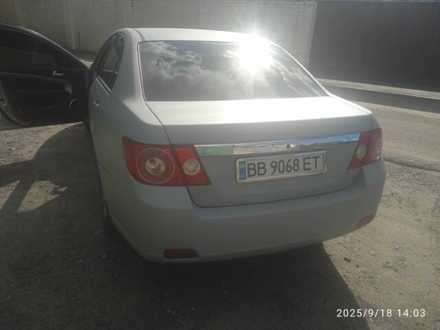 Серый Шевроле Эпика, объемом двигателя 2.5 л и пробегом 2 тыс. км за 4200 $, фото 4 на Automoto.ua