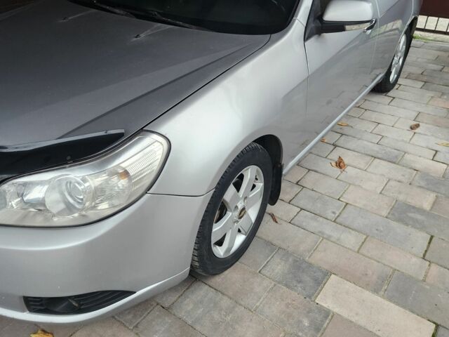 Серый Шевроле Эпика, объемом двигателя 2 л и пробегом 230 тыс. км за 4500 $, фото 1 на Automoto.ua