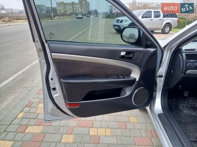 Серый Шевроле Эпика, объемом двигателя 2 л и пробегом 220 тыс. км за 3499 $, фото 18 на Automoto.ua