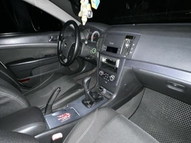 Шевроле Эпика 2007 в Кривом Роге на Automoto.ua Серый Шевроле Эпика, объемом двигателя 2 л и пробегом 206 тыс. км за 4700 $, фото 5 на Automoto.ua