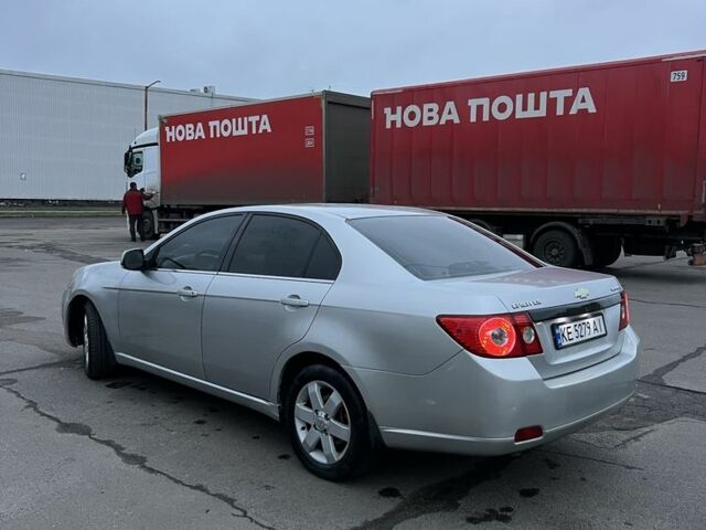 Серый Шевроле Эпика, объемом двигателя 2 л и пробегом 229 тыс. км за 4300 $, фото 6 на Automoto.ua