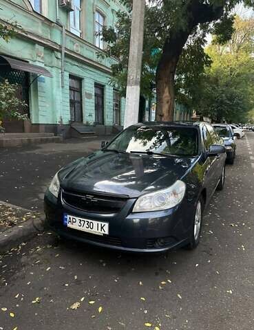 Серый Шевроле Эпика, объемом двигателя 2.49 л и пробегом 225 тыс. км за 5800 $, фото 2 на Automoto.ua