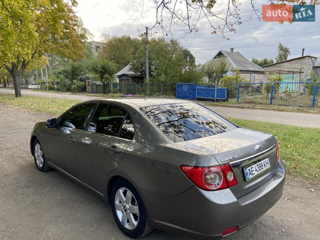 Серый Шевроле Эпика, объемом двигателя 2 л и пробегом 356 тыс. км за 5300 $, фото 4 на Automoto.ua