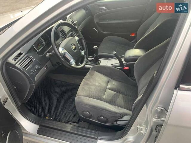 Серый Шевроле Эпика, объемом двигателя 1.99 л и пробегом 269 тыс. км за 5700 $, фото 8 на Automoto.ua