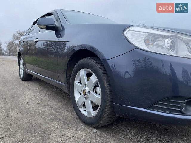 Сірий Шевроле Епіка, об'ємом двигуна 1.99 л та пробігом 207 тис. км за 4800 $, фото 11 на Automoto.ua