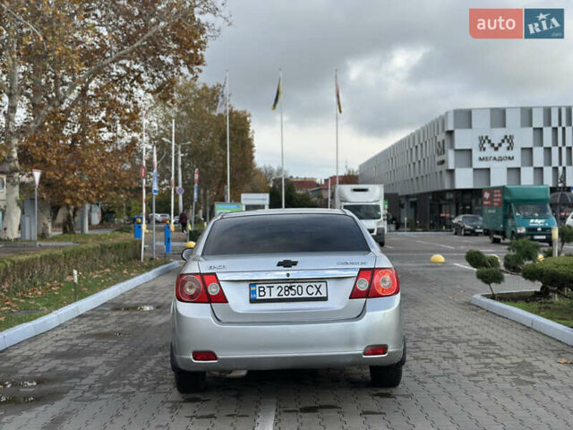 Серый Шевроле Эпика, объемом двигателя 2 л и пробегом 300 тыс. км за 3799 $, фото 7 на Automoto.ua