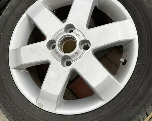 Серый Шевроле Эпика, объемом двигателя 2 л и пробегом 250 тыс. км за 5600 $, фото 35 на Automoto.ua