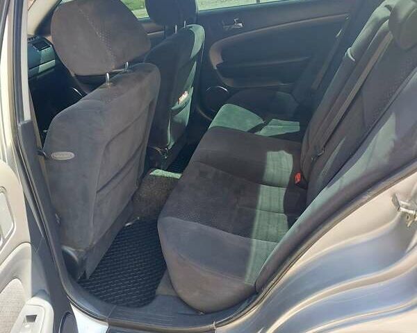 Серый Шевроле Эпика, объемом двигателя 2 л и пробегом 266 тыс. км за 5350 $, фото 4 на Automoto.ua