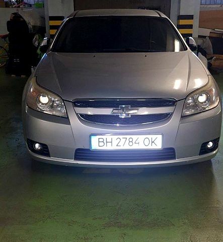 Серый Шевроле Эпика, объемом двигателя 2.5 л и пробегом 153 тыс. км за 5500 $, фото 2 на Automoto.ua