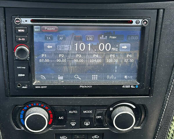 Сірий Шевроле Епіка, об'ємом двигуна 2 л та пробігом 250 тис. км за 4700 $, фото 10 на Automoto.ua