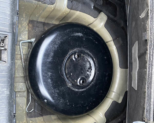 Сірий Шевроле Епіка, об'ємом двигуна 1.99 л та пробігом 207 тис. км за 4800 $, фото 15 на Automoto.ua